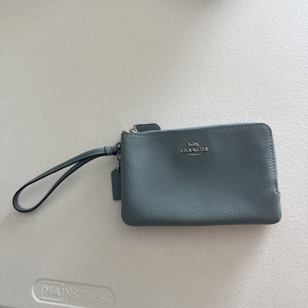 COACH Corner Zip Wristlet Pebble Leather Light Blue AUTHENTIC